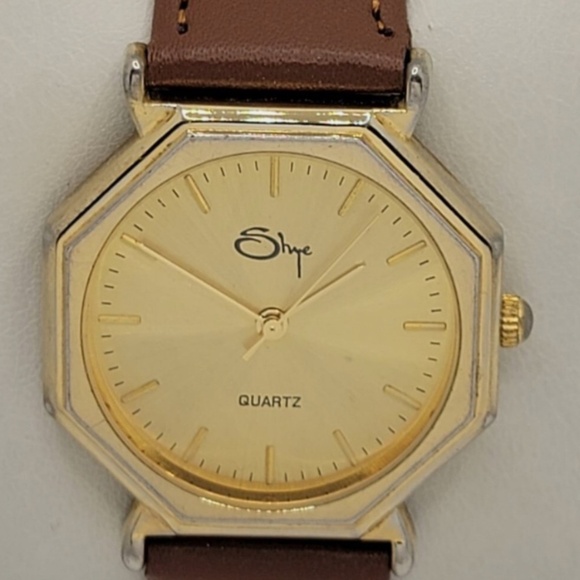 Shye Geometric Gold Dial watch - Picture 2 of 5